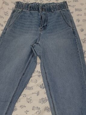 American Eagle Outfitters Light Blue High-Rise Paperbag Waist Jeans